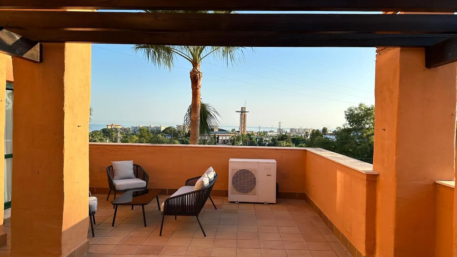 Apartamento En Marbella Con Piscina