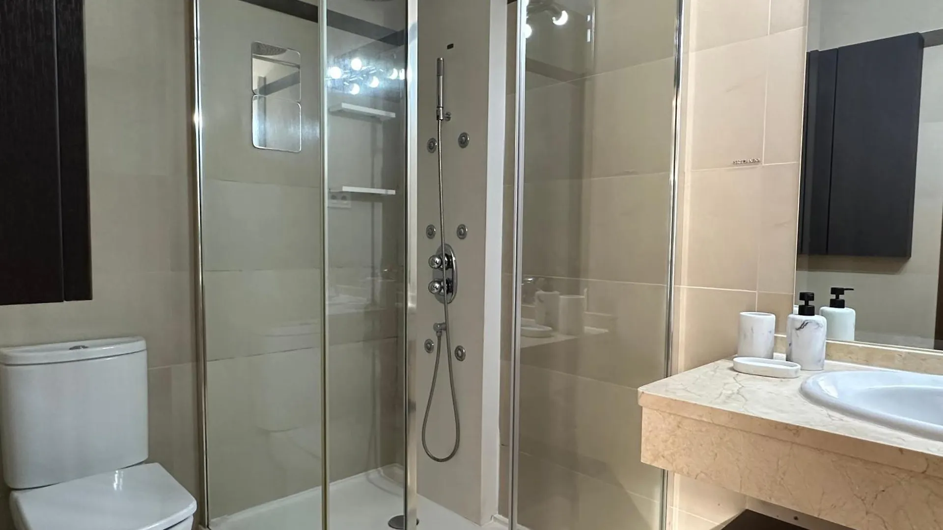Apartamento En Marbella Con Piscina 0*,  Ισπανία
