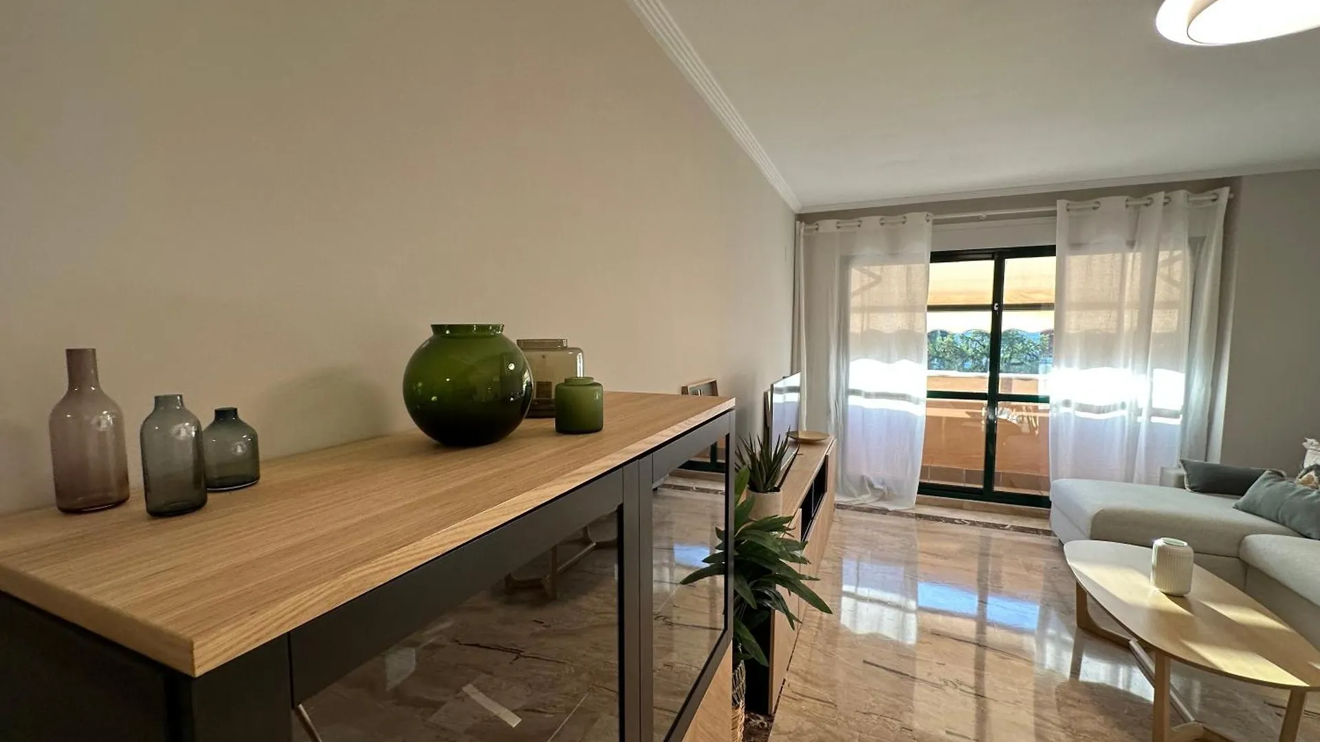 Apartamento En Marbella Con Piscina